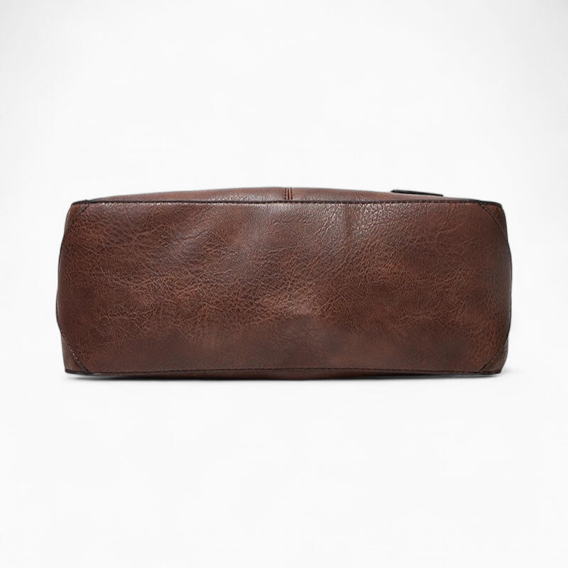 grand sac à main en cuir marron vue de dessous